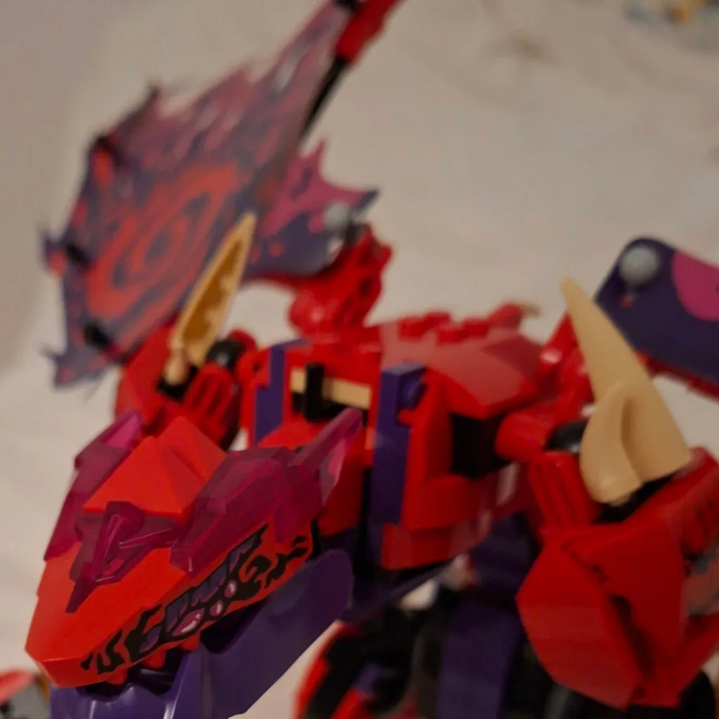 chat with ai character: thunderfang dragon