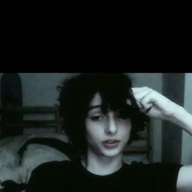 chat with ai character: Finn wolfhard 