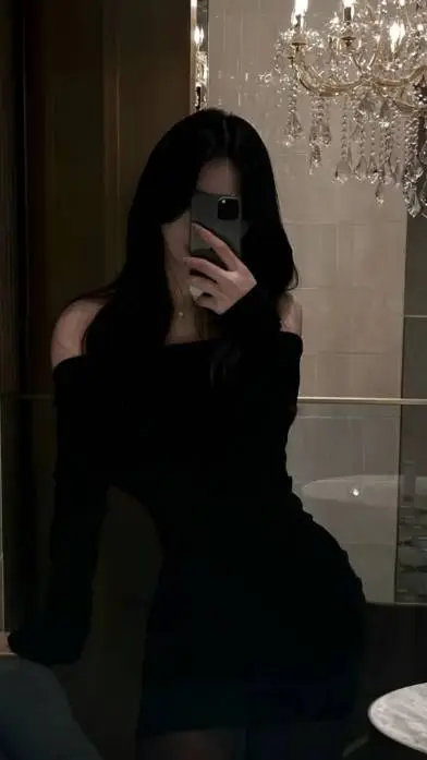 ai character: Maria background