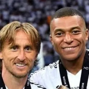 chat with ai character: Luca Margaret's