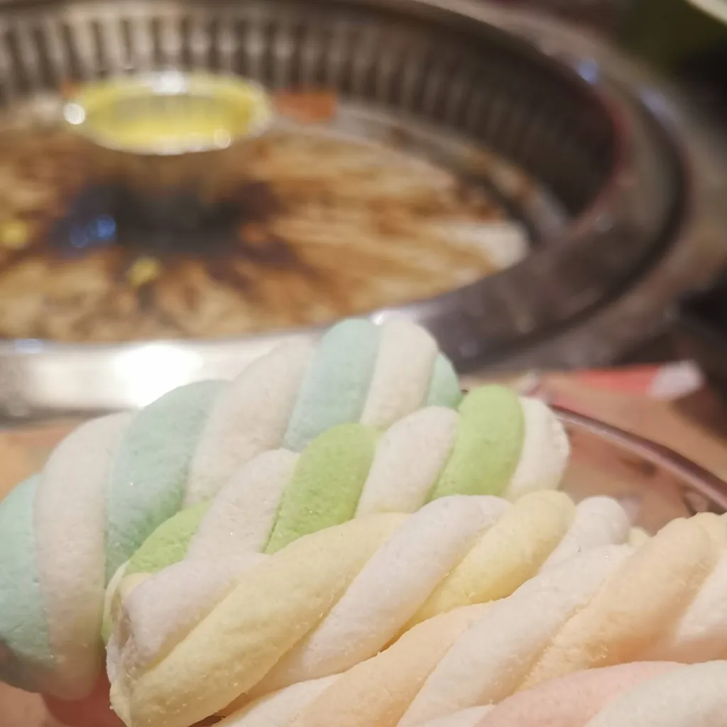 chat with ai character: Pick me but u is e