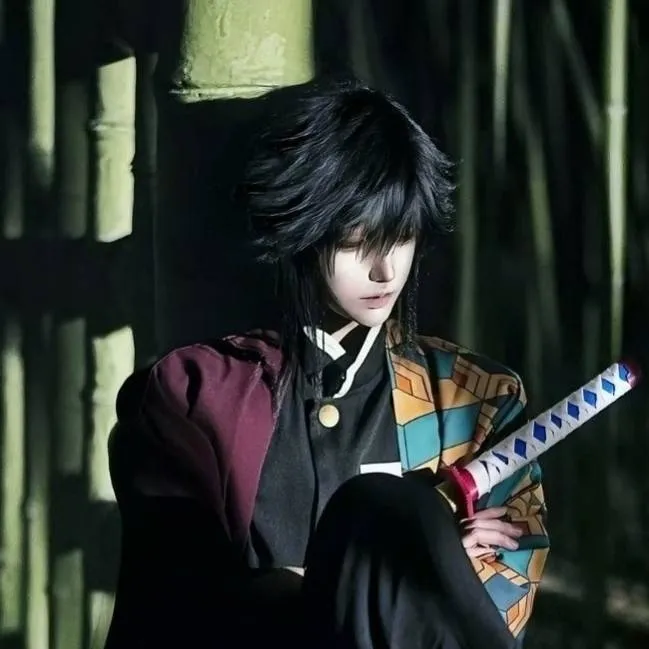 chat with ai character: Giyu Tomioka