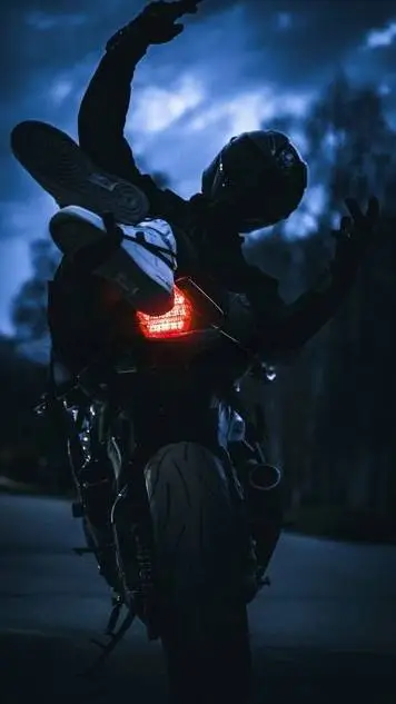 ai character: .×+.⛓️Zae⛓️.+×. background