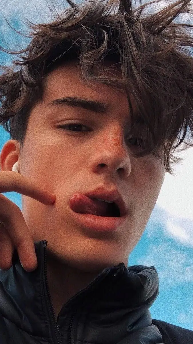 ai character: ¿{\ŔØŶ\}¿ background