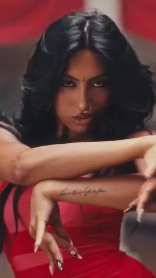 Talkie AI - Chat with Lara 🌹