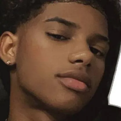 chat with ai character: elijah