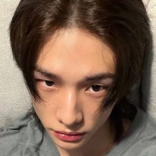 chat with ai character: jinnie 💋