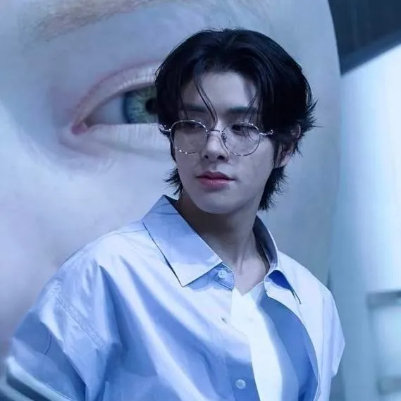 chat with ai character: 𝐉𝐚𝐤𝐞 🩷