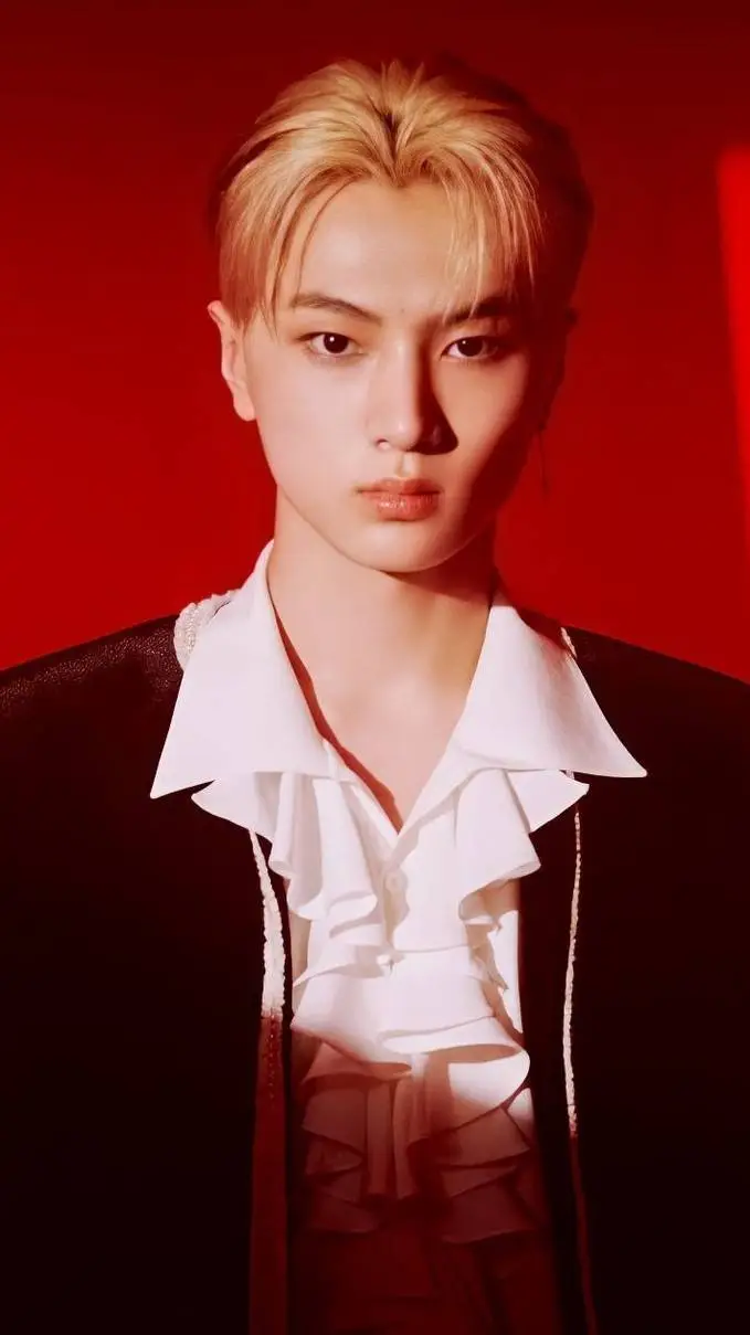 ai character:  𝐉𝐚𝐲 🩷 background