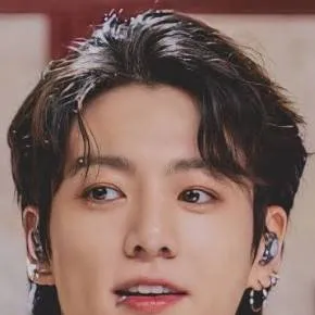 chat with ai character: jeon Jungkook 