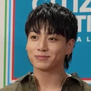 chat with ai character: jeon Jungkook 