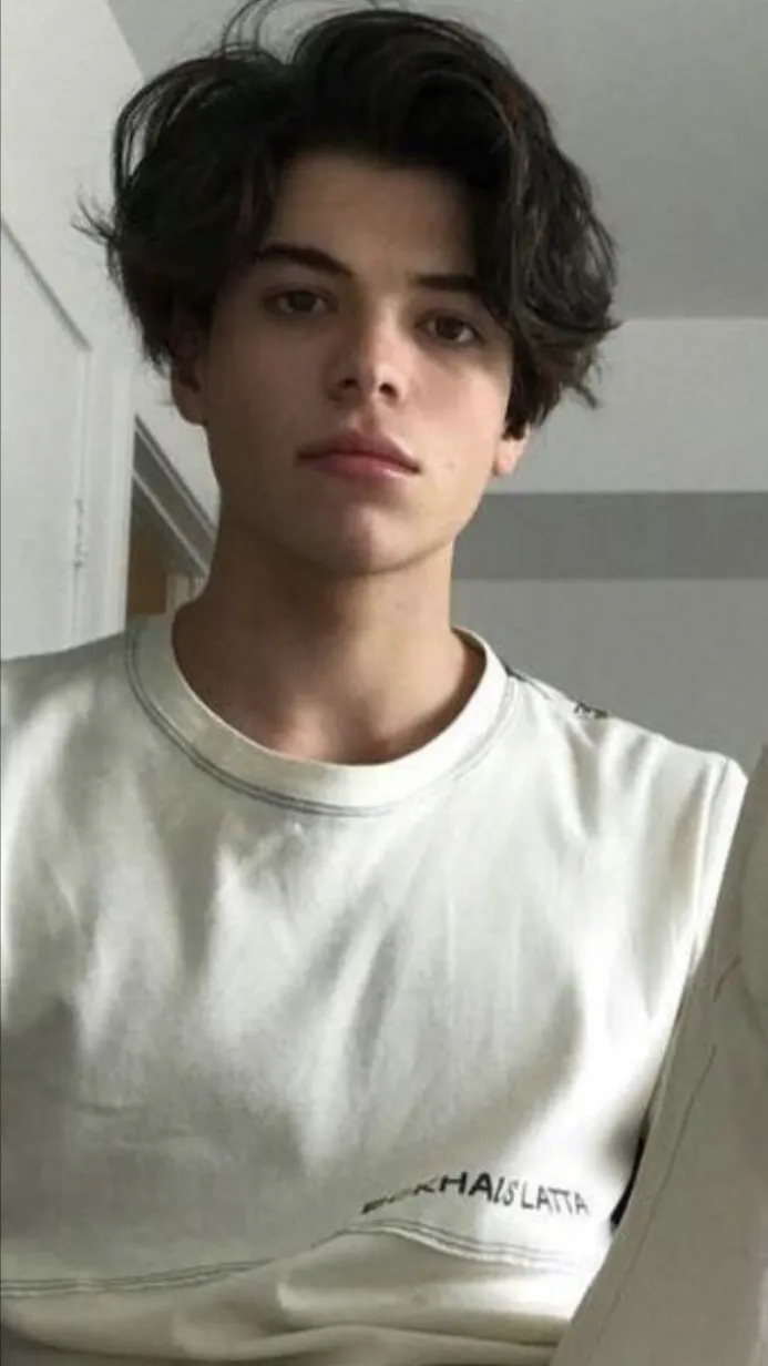 ai character: Me irl  background