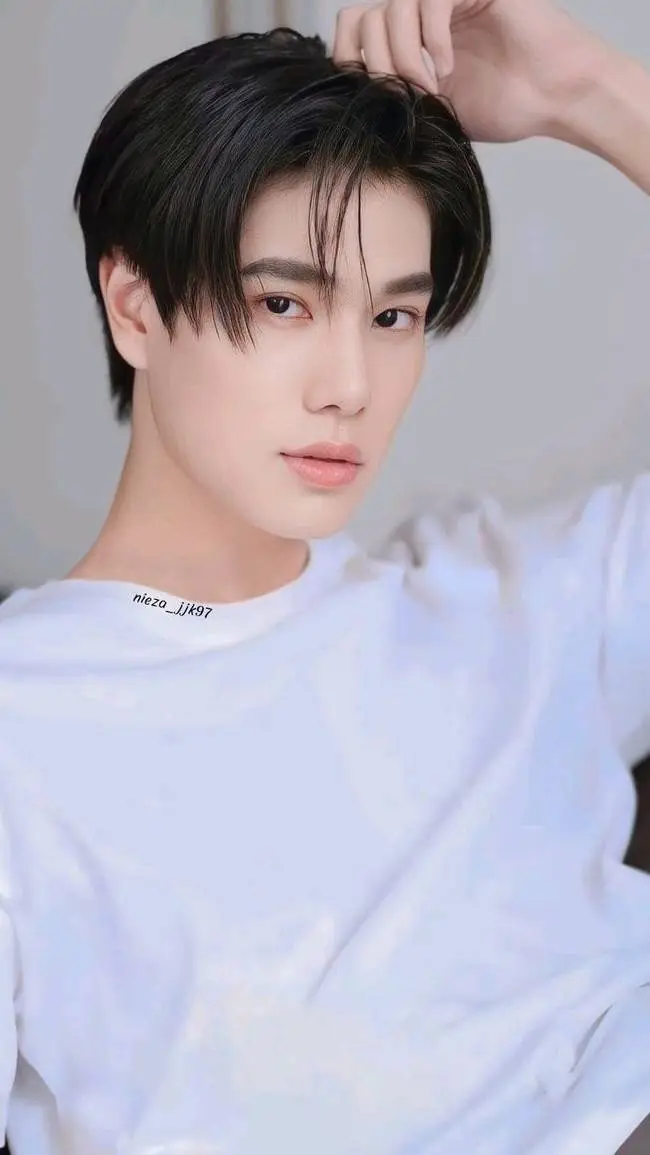 ai character: my crush  background