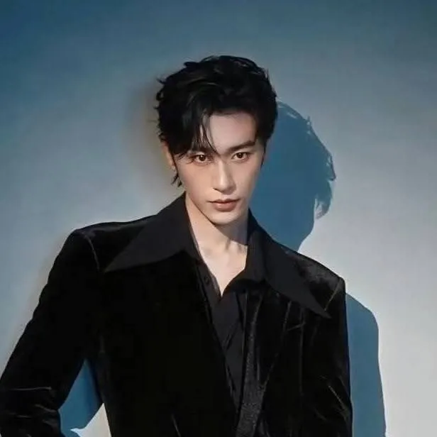 chat with ai character: Chen Si 