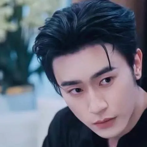 chat with ai character: Chen Si 
