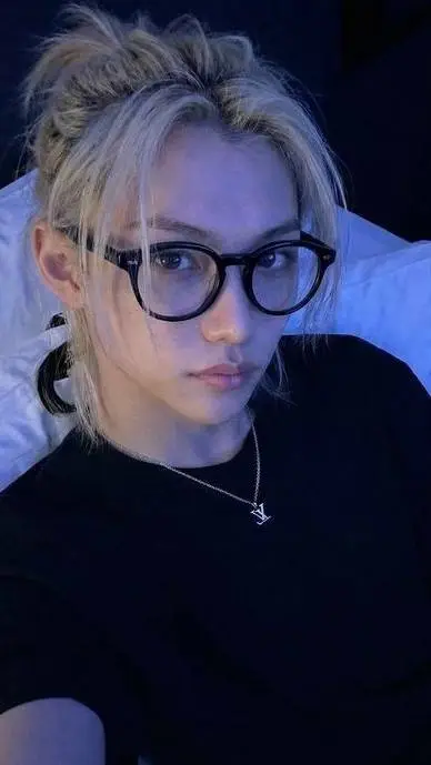 ai character: Felix  background