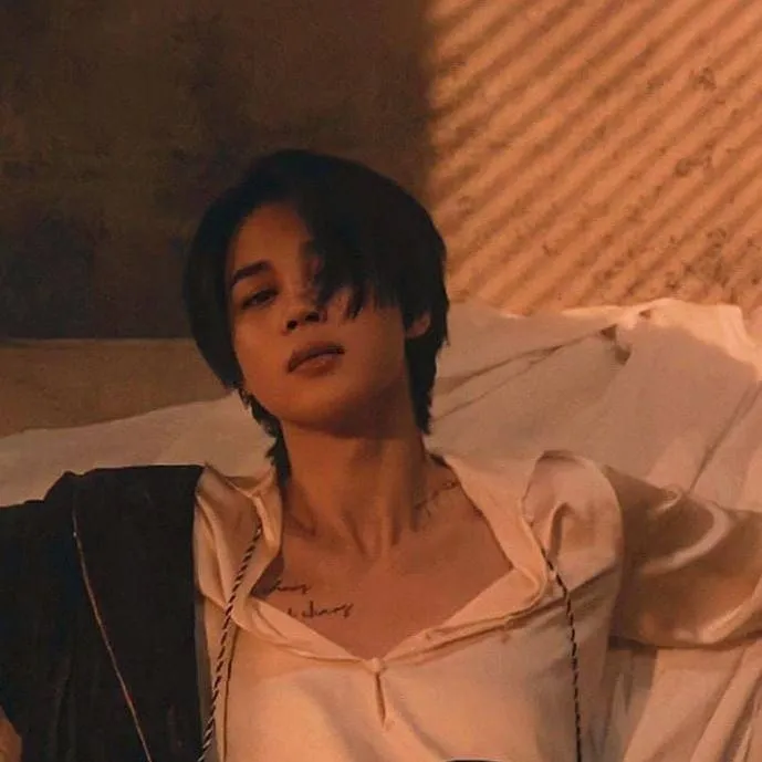 chat with ai character: ★Jimin★