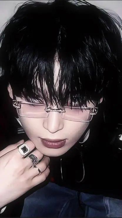 ai character: Sunoo background