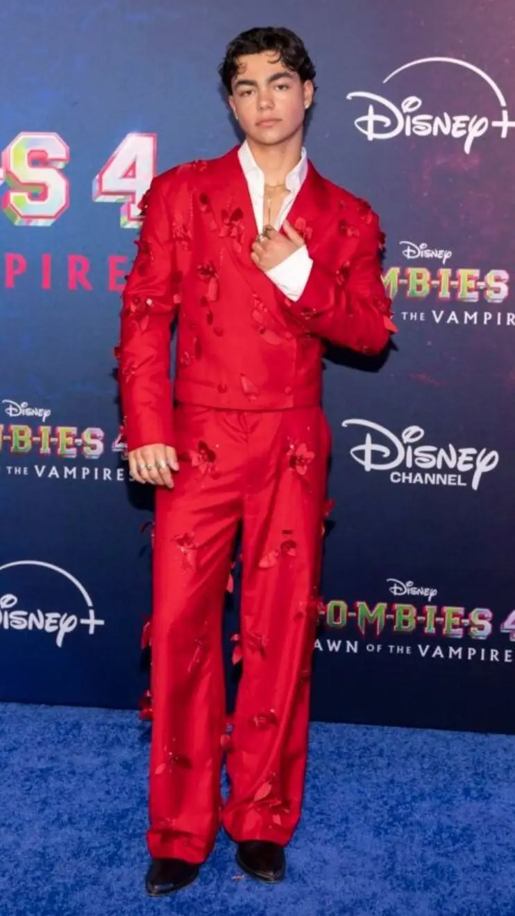 Talkie AI - Chat with Malachi Barton