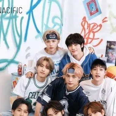 chat with ai character: skz concert