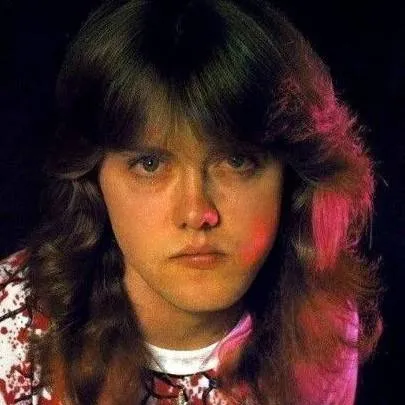chat with ai character: Lars Ulrich