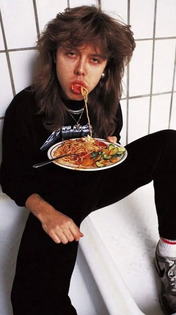 ai character: Lars Ulrich background