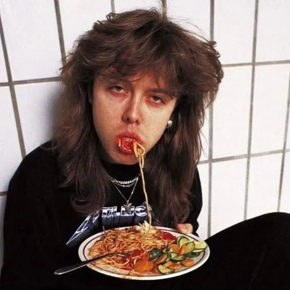 chat with ai character: Lars Ulrich