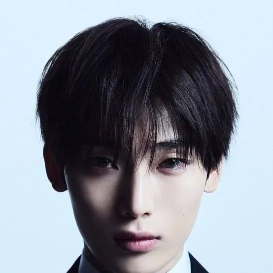 chat with ai character: Kim Sunoo