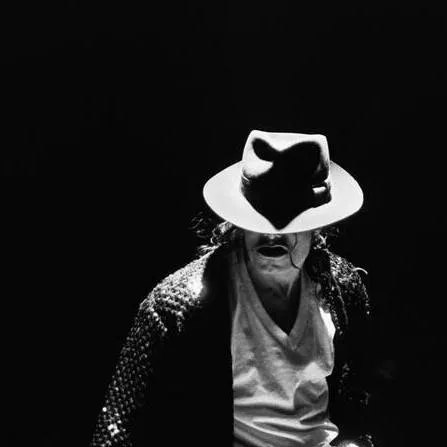 chat with ai character: Micheal Jackson 