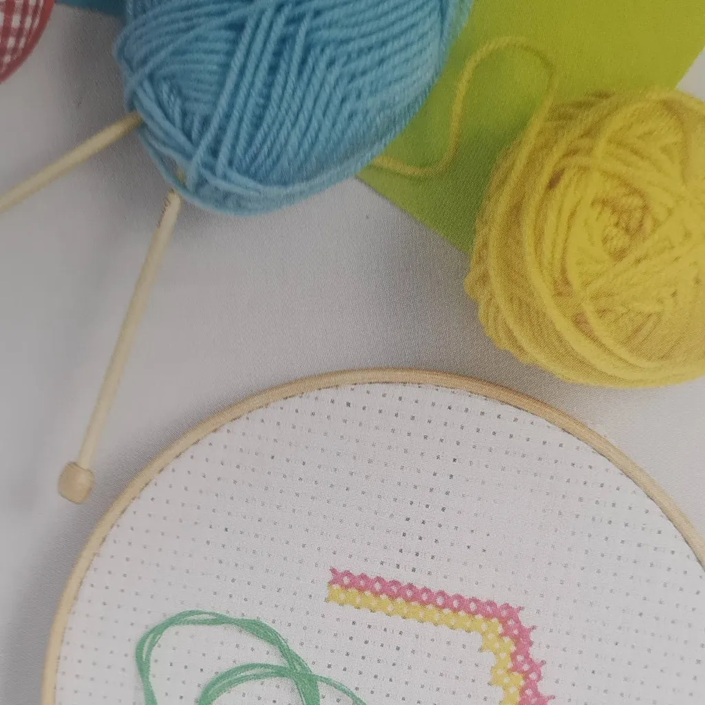 chat with ai character: sofia🍓