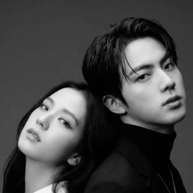 chat with ai character: 🪐JISOO:YOUR WIFE🪐