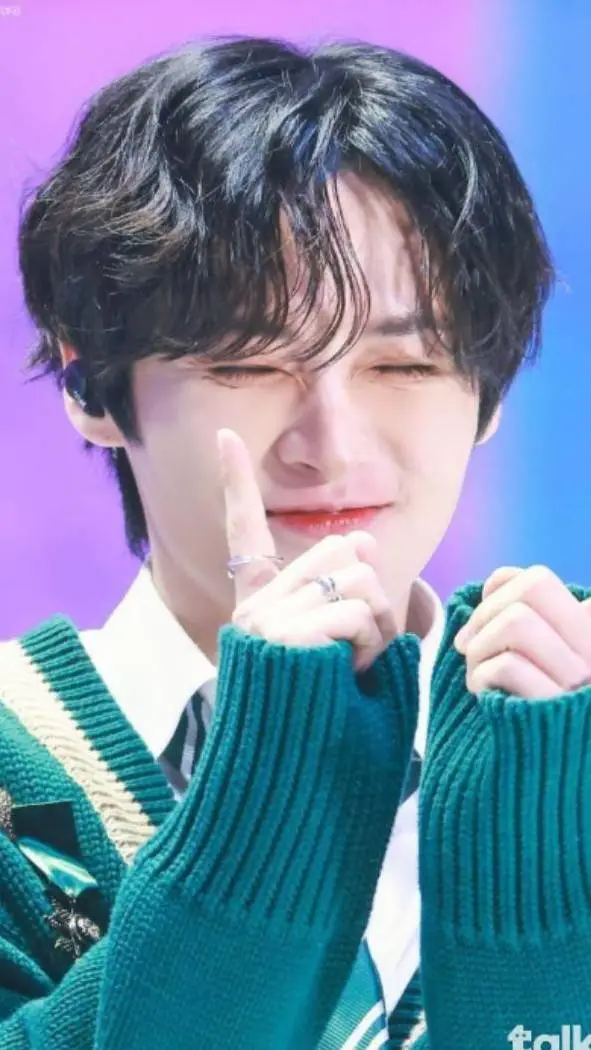 ai character: Lee Minho~ background