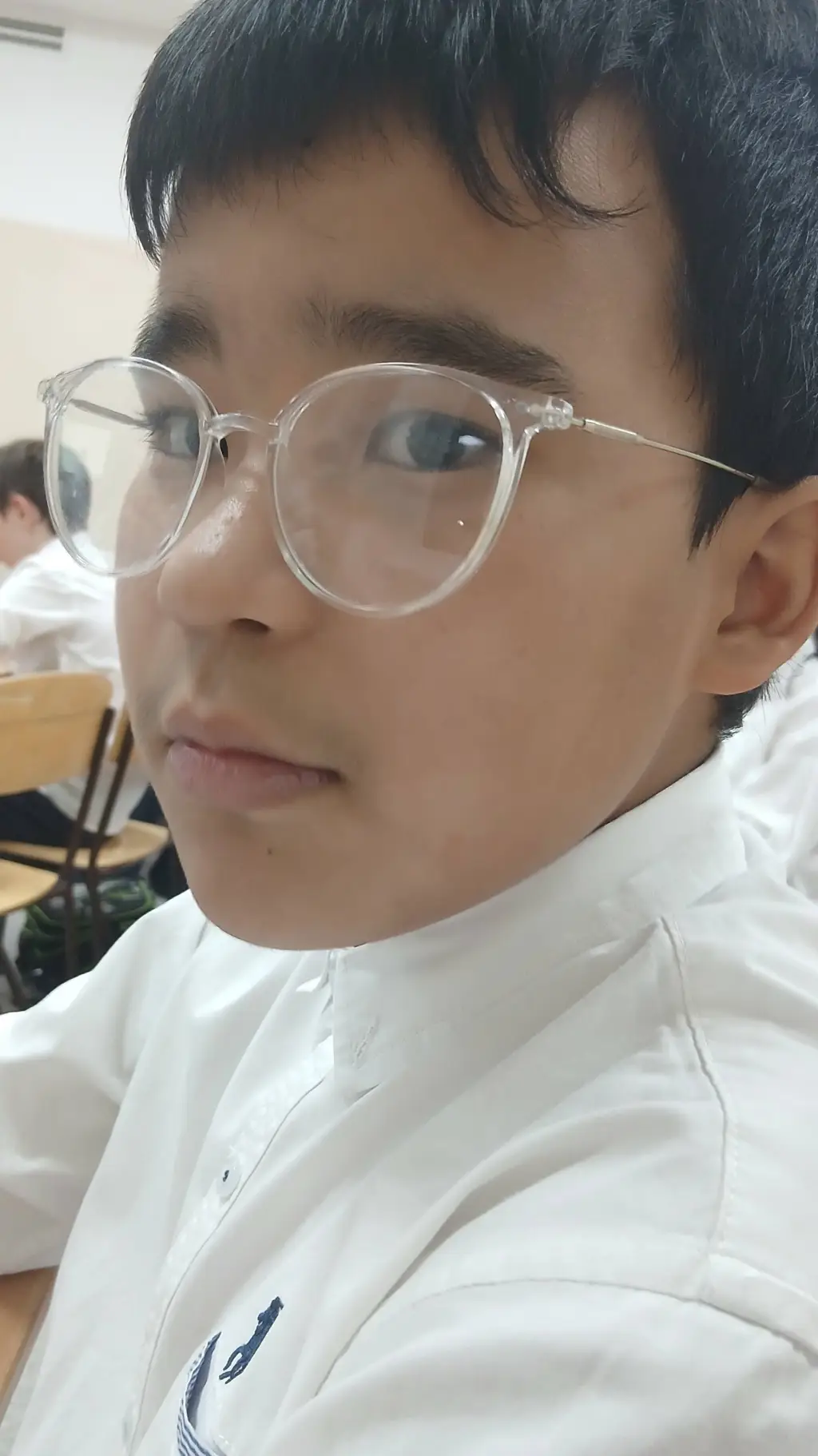 ai character: сбеги  background