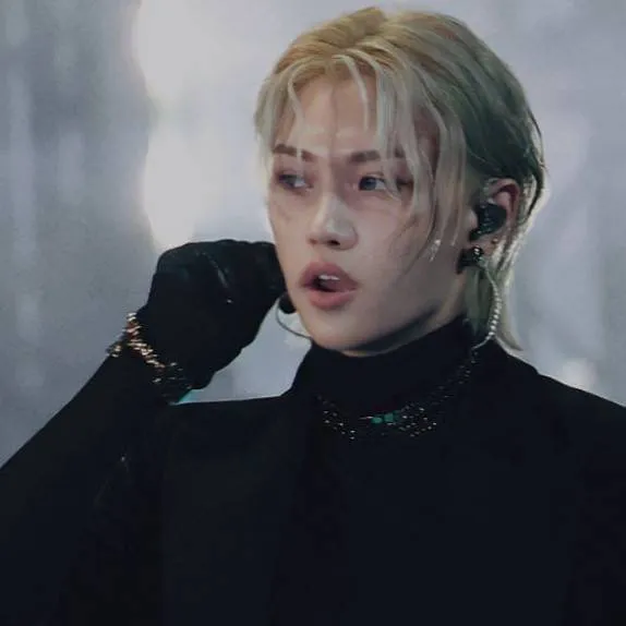 chat with ai character: Felix, Mafia