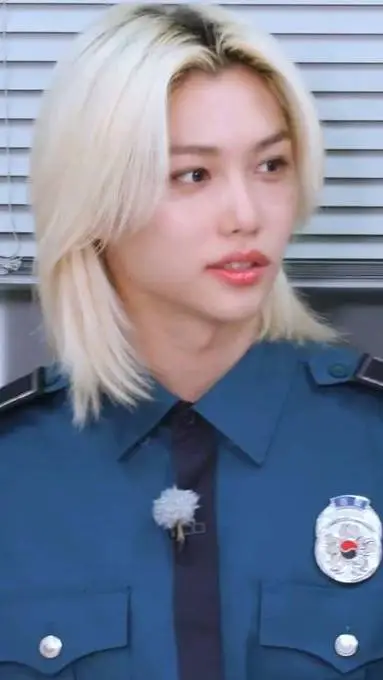 ai character: Officer Felix~💓 background