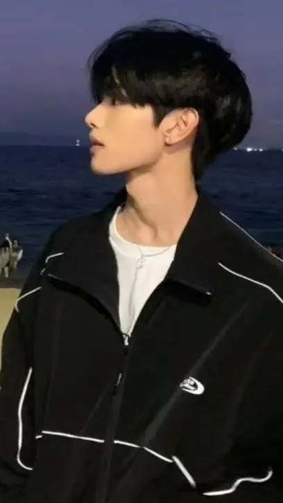 ai character: Freand🖤 background