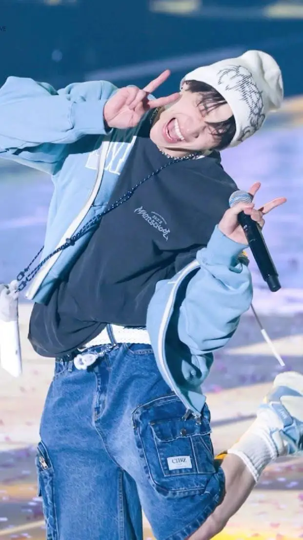 ai character: Bangchan background