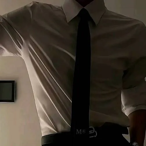 chat with ai character: Isaac 