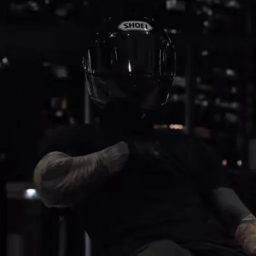 chat with ai character: Fede