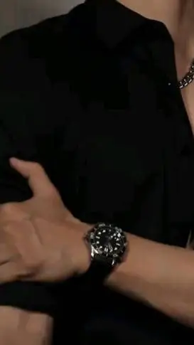 ai character: Sebastián Morrtti background