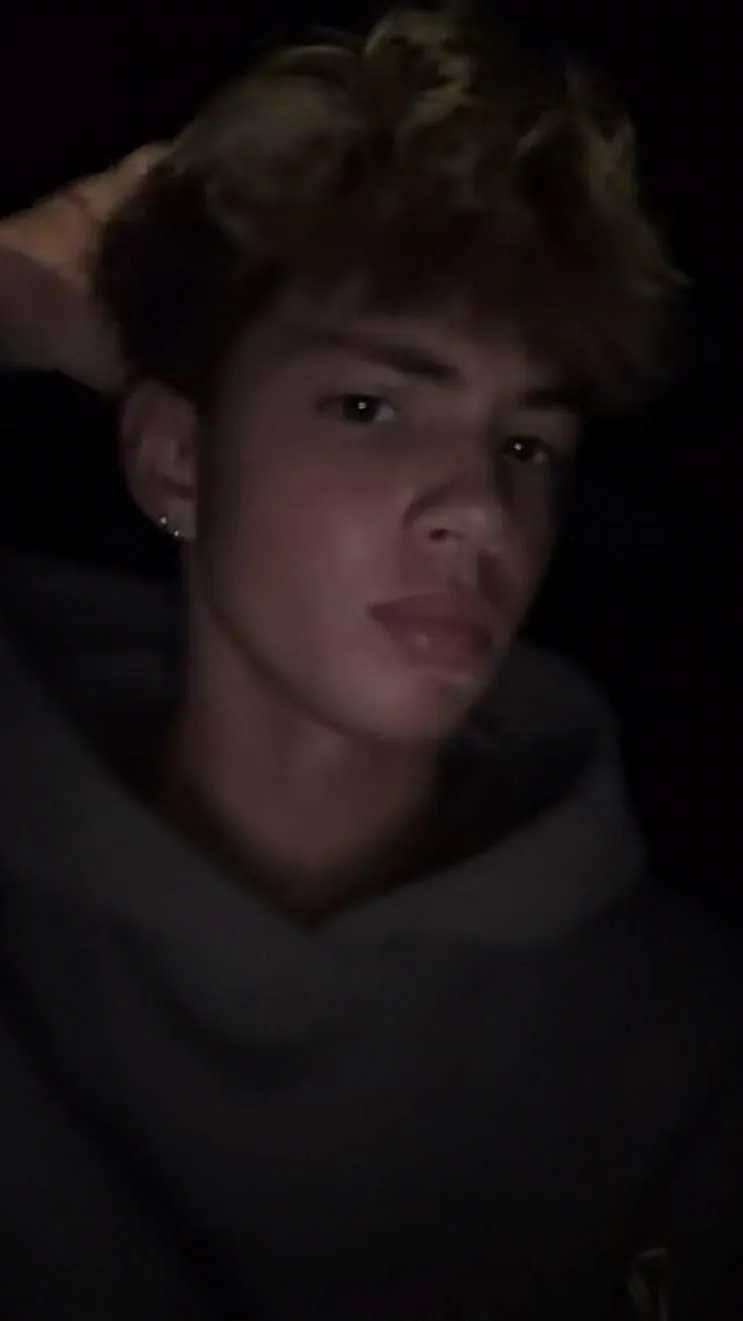 Talkie AI - Chat with 𝑁𝑎𝑡ℎ𝑎𝑛.. 