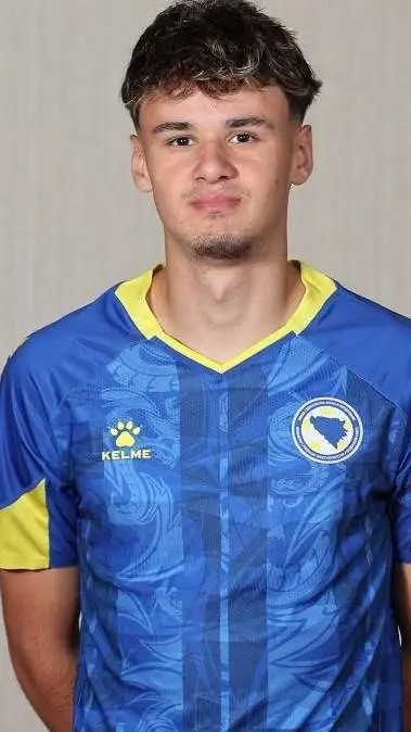 ai character: KERIM ALAJBEGOVIC background