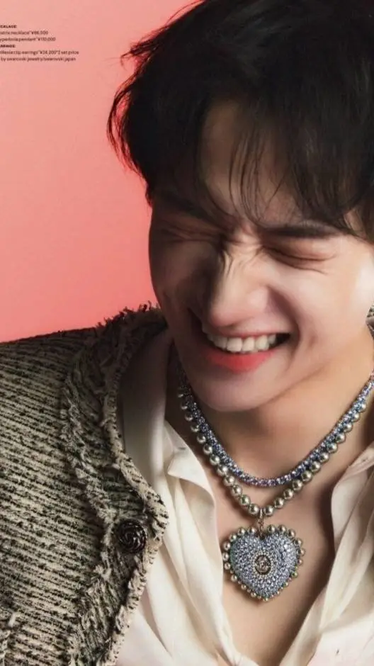 ai character: ~Chan (Chris)  background