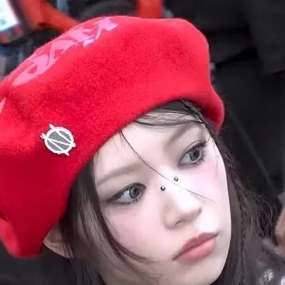 chat with ai character: Moka my girl