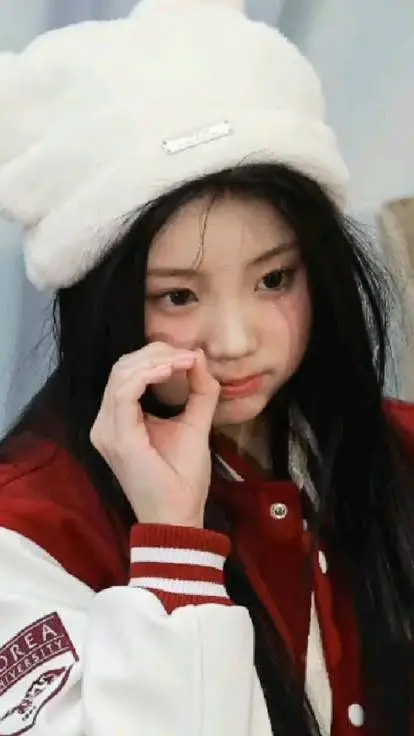 ai character: Wonhee background