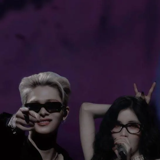 chat with ai character: Niki y Asa