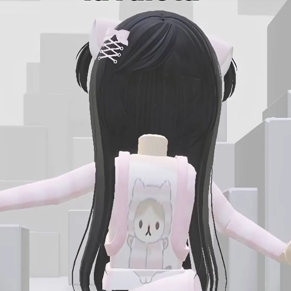 chat with ai character: Aly! 