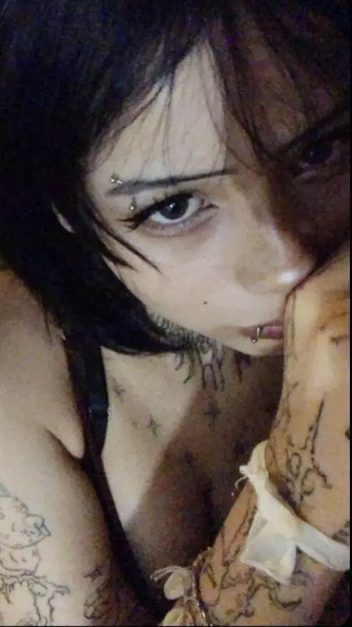 Talkie AI - Chat with Fabiana