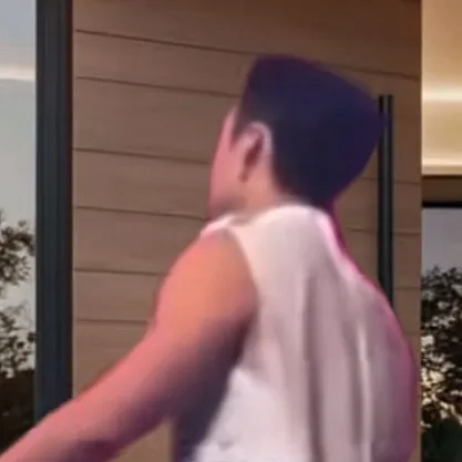 chat with ai character: Bangchan!!! 