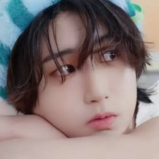 chat with ai character: ~♧Hannie♧~